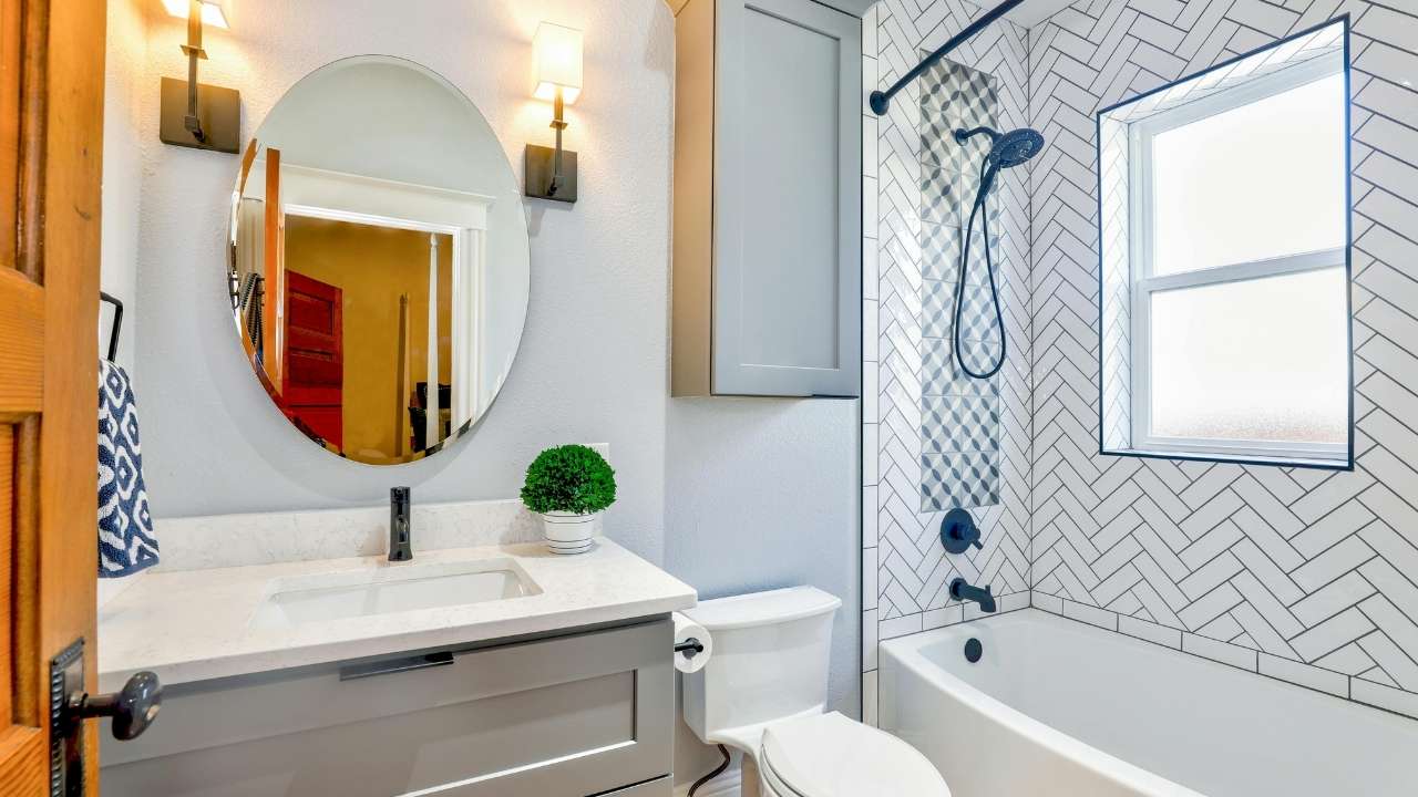 Pacific Aqua Line Bath Folding Doors: The Perfect Solution 